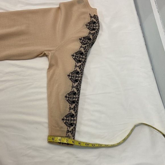 J Crew Women’s,Peach Cream/Black Marino Wool,Embroidered Sweater.Size-Small. - Picture 9 of 12